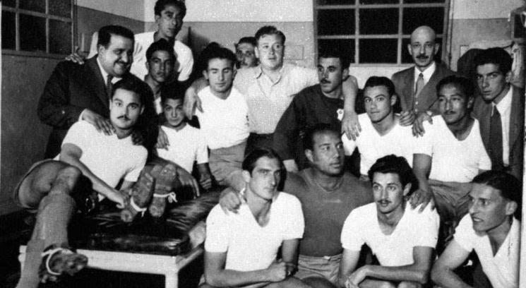 El equipo de Juniors de 1943. Ganó brillantemente el torneo de la Liga Cordobesa y fue subcampeón de la Copa de la República.